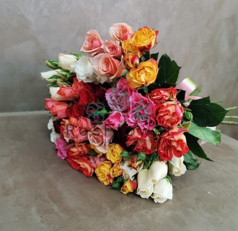 Букет цветов из: Розы в Смирных