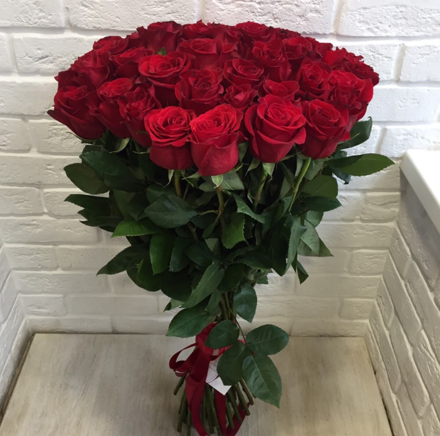 Букет Красные розы Гран При в Смирных