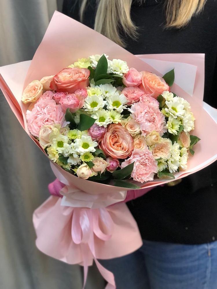 Букет цветов из: Гвоздики, Розы и Хризантемы в Смирных