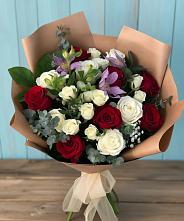 Букет цветов из:  Розы и Альстромерии в Смирных