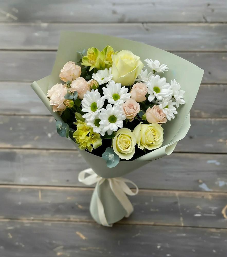 Букет цветов из: Альстромерии, Розы и Хризантемы в Смирных