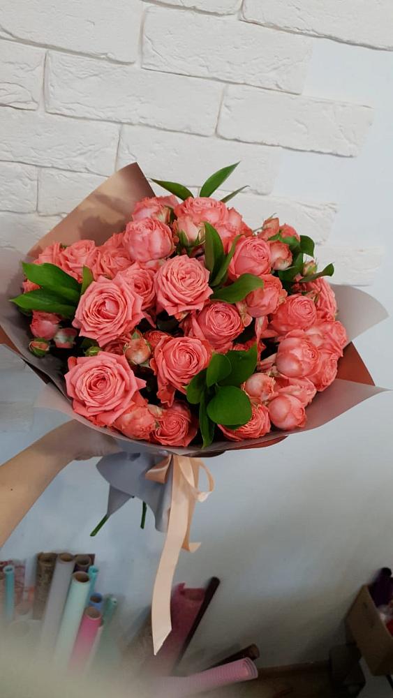 Букет цветов из: Розы в Смирных