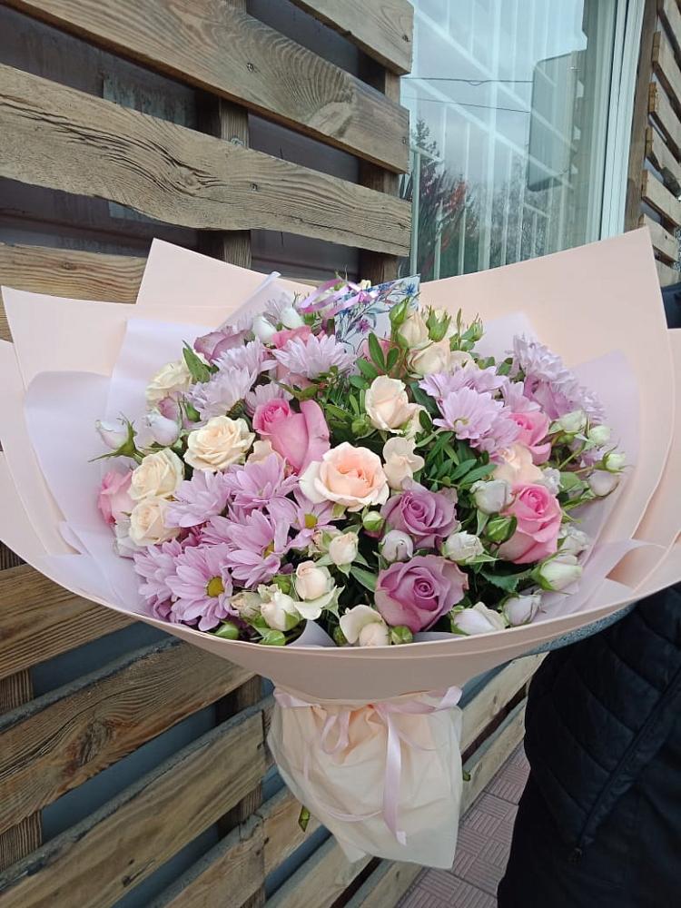 Букет цветов из: Розы и Хризантемы в Смирных