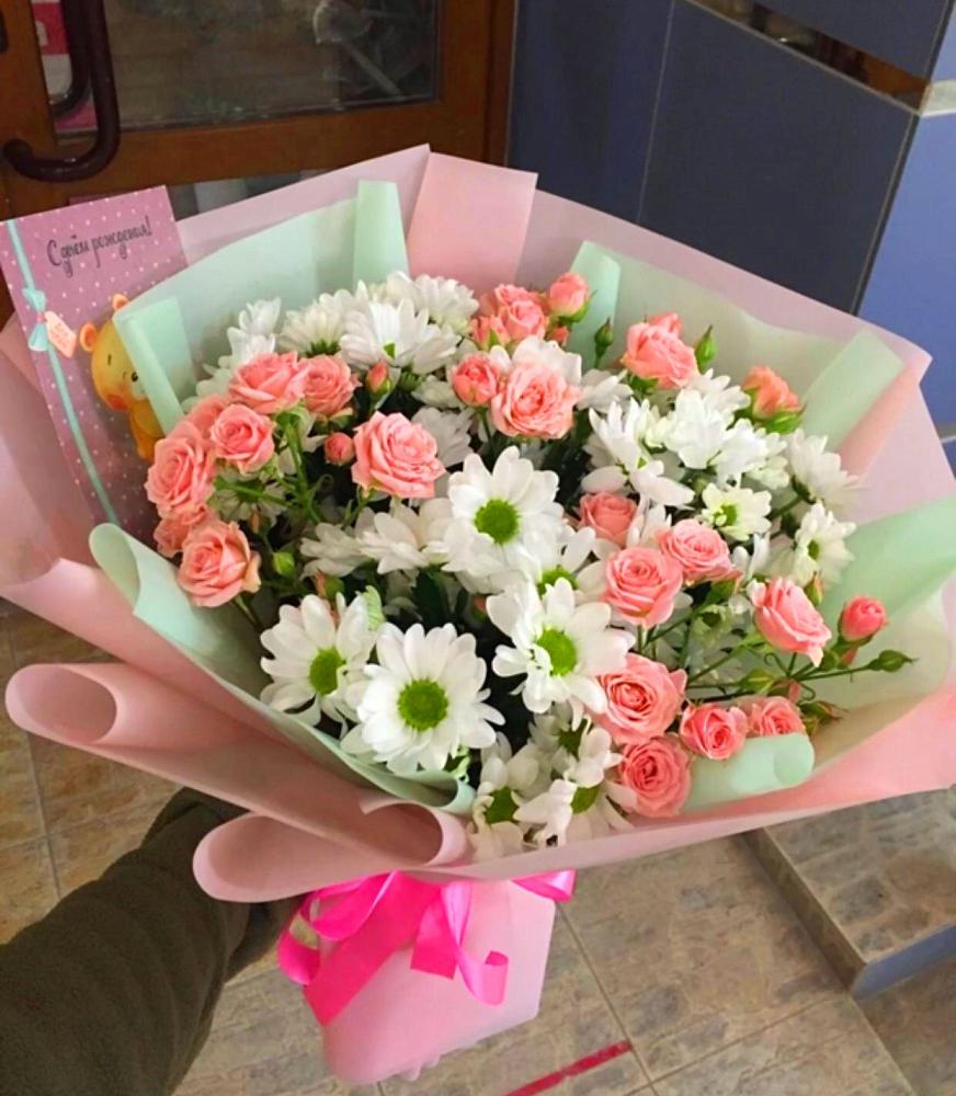 Букет цветов из: Розы и Хризантемы в Смирных