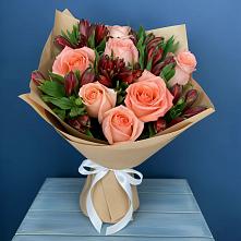 Букет цветов из:  Розы и Альстромерии в Смирных