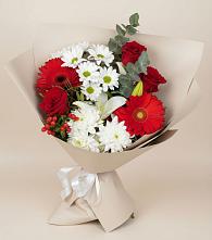 Букет цветов из:  Розы, Хризантемы, Герберы и Лилии в Смирных