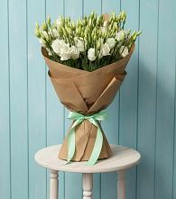 Букет цветов из:  Лизиантусы в Смирных