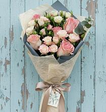 Букет цветов из:  Розы в Смирных