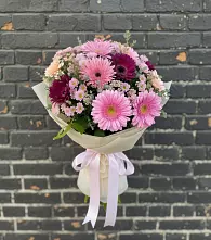 Букет цветов из:  Герберы и Хризантемы в Смирных