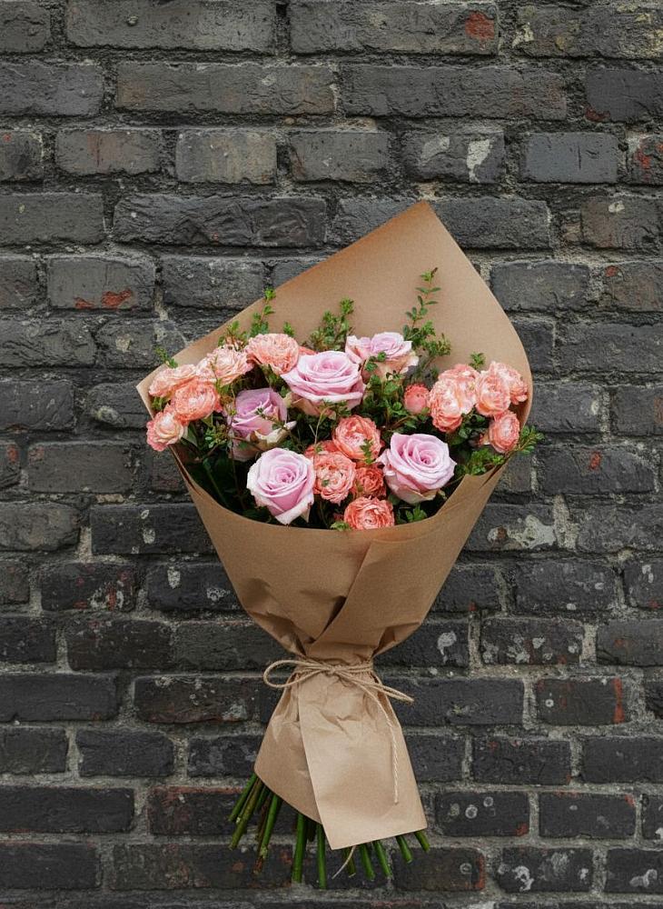 Букет цветов из: Розы в Смирных