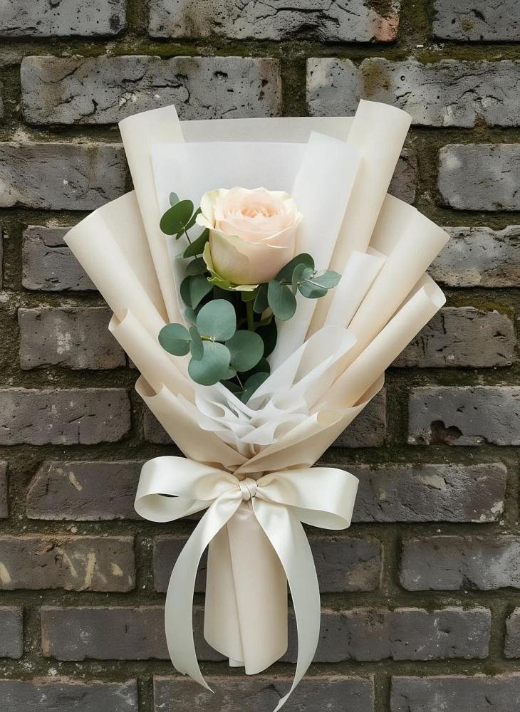 Букет цветов из: Розы в Смирных