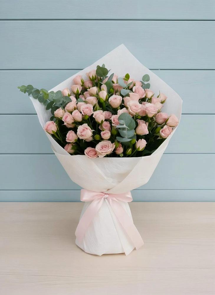 Букет цветов из: Розы в Смирных