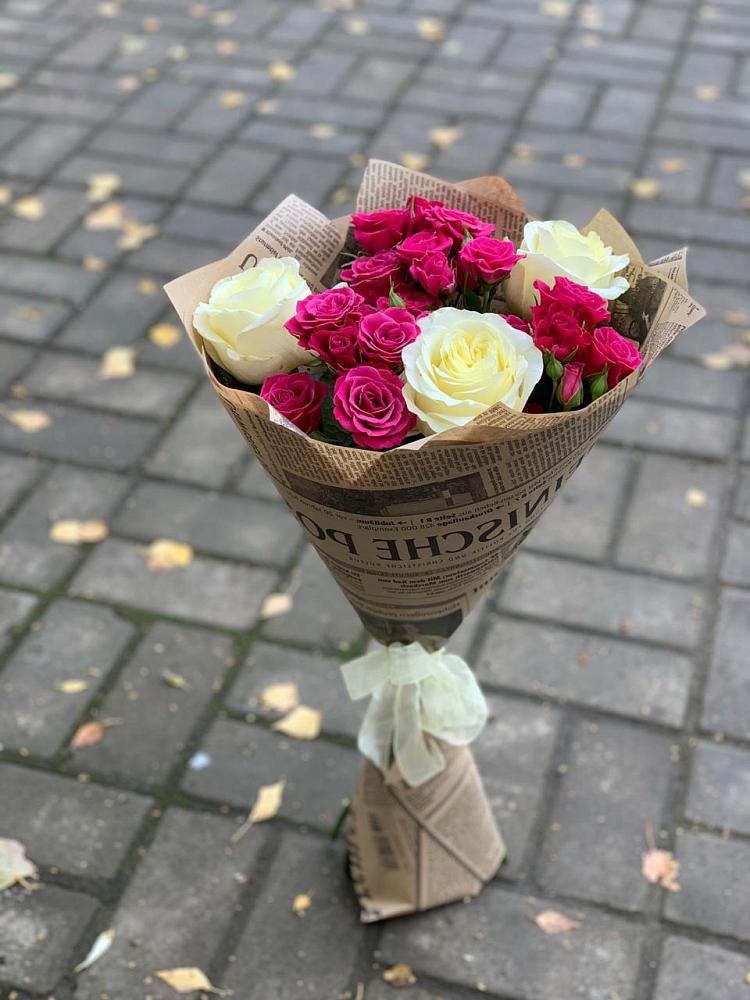 Букет цветов из: Розы в Смирных