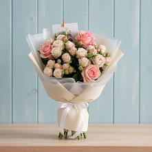 Букет цветов из:  Розы #REPLACE_PRED# Смирных