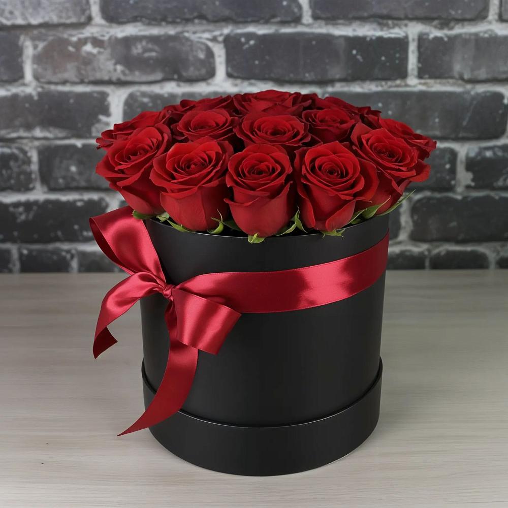 Цветочная композиция из Розы в шляпной коробке в Смирных